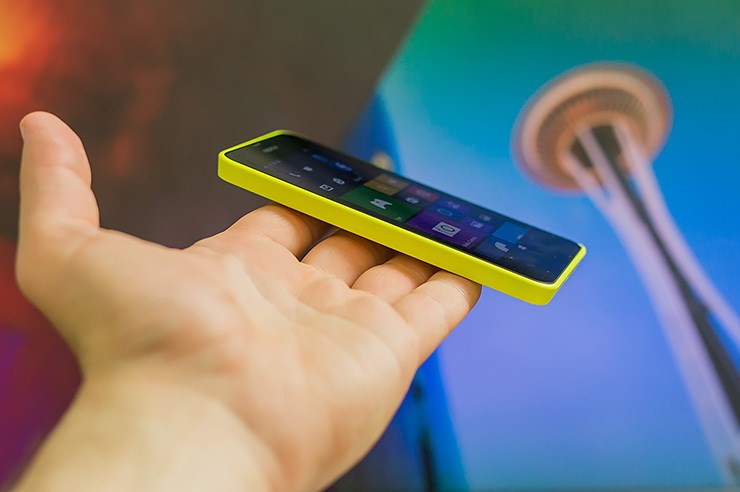 Nokia Lumia 630 (19).jpg